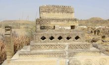 1411868_6837229_tns-13_tns